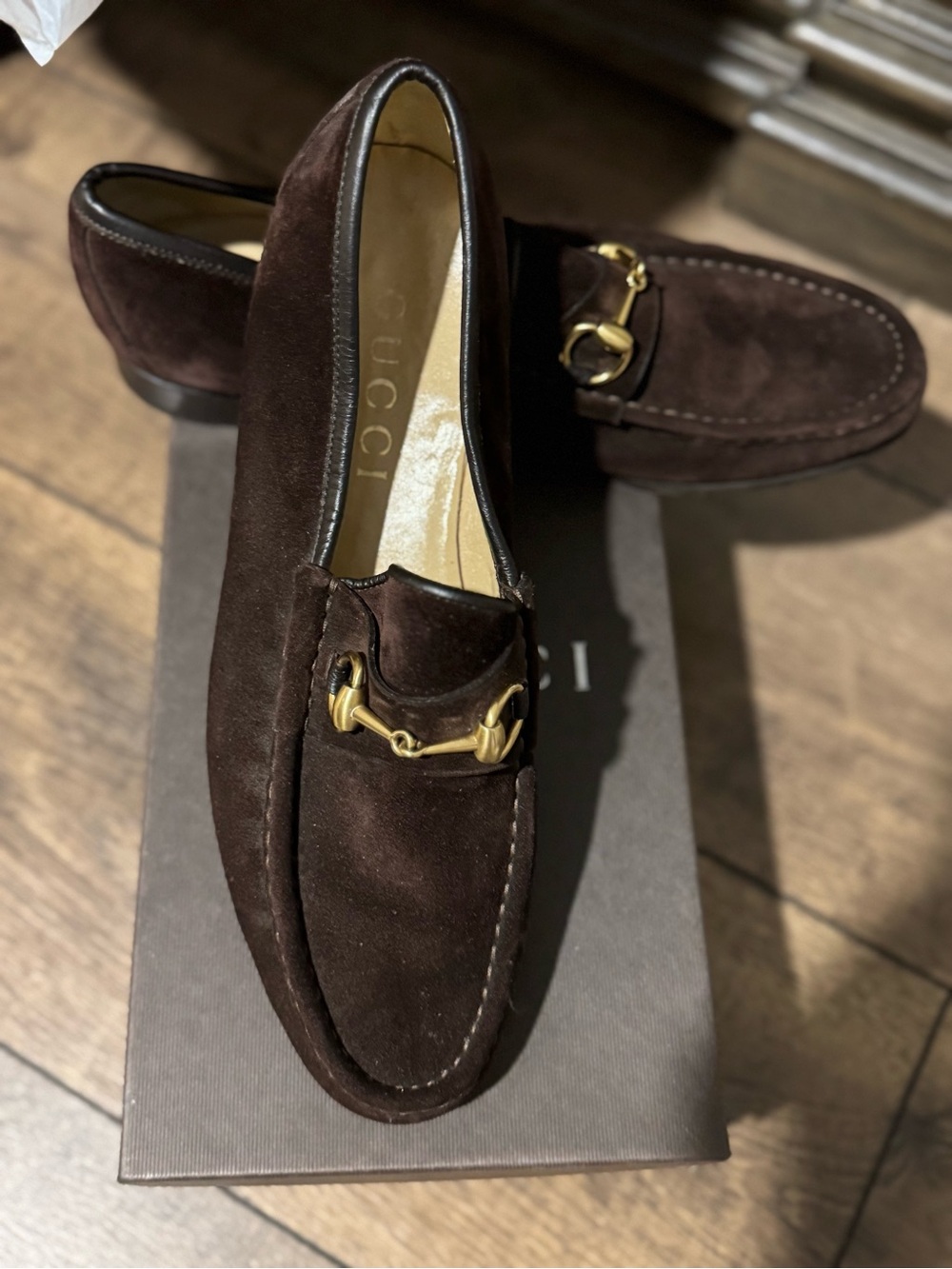 Gucci Men’s Dark Brown Suede Horsebit Loafers
With Box and dust bags pre-owned - Picture 3 of 6